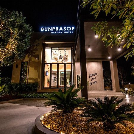 Bunprasop Garden Hotel Накхонситхаммарат Экстерьер фото