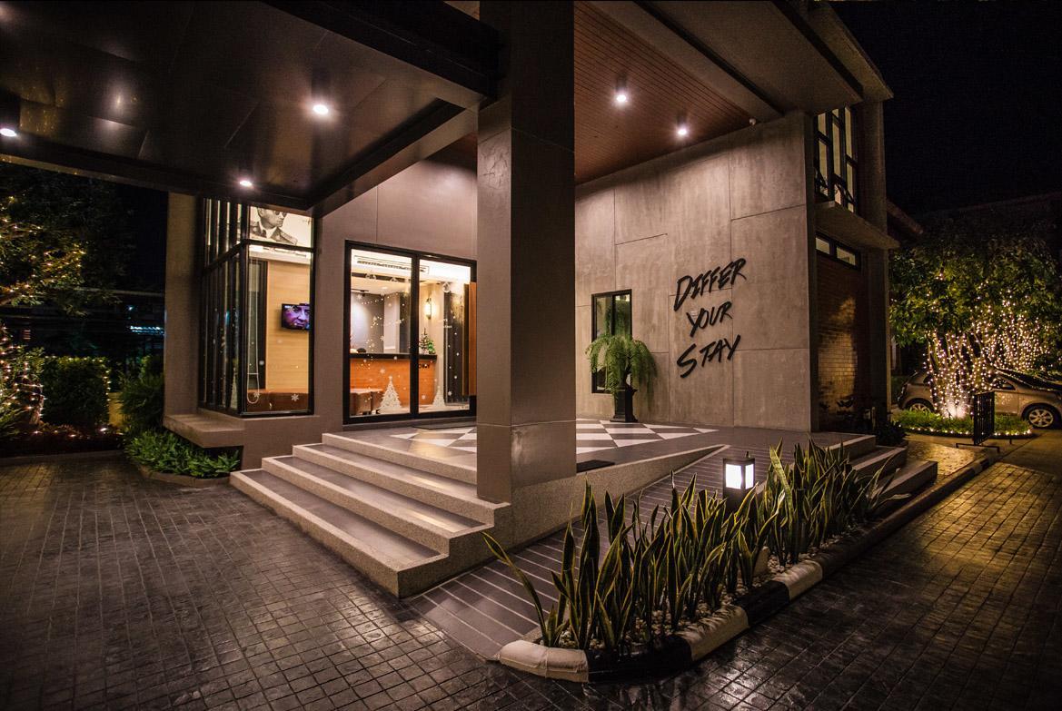 Bunprasop Garden Hotel Накхонситхаммарат Экстерьер фото